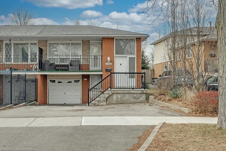 1862 Bonnymede Drive, Mississauga, ON, Clarkson