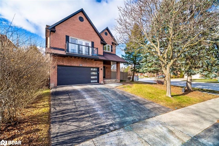 245 Romain Crescent, Oakville, ON, College Park