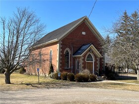 528 Alberton Road, Hamilton, ON , MLS #40690675 , Image - 1