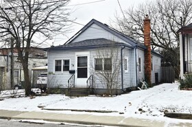 56 East 34th Street, Hamilton, ON , MLS #40786546 , Image - 1