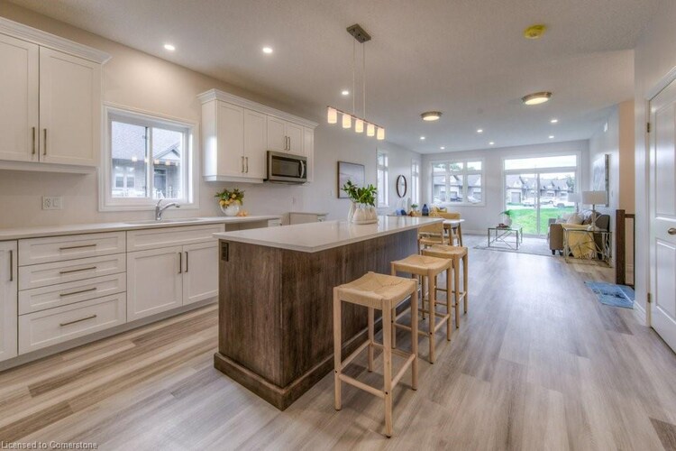 48 Main Street E, East Zorra-Tavistock, ON, Innerkip