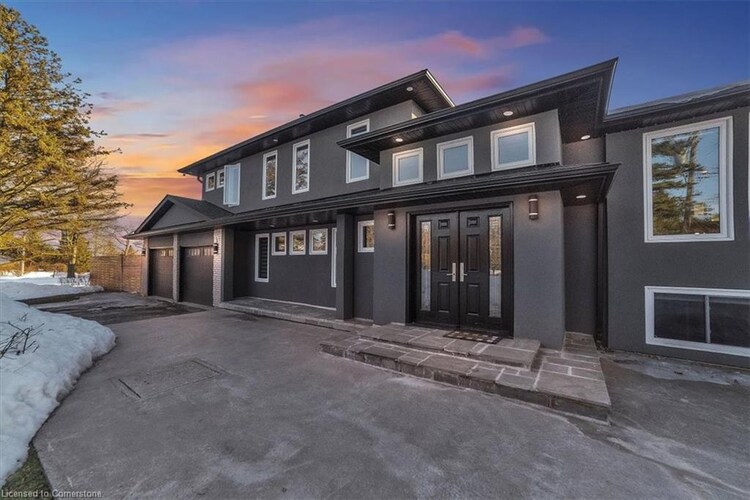 13 Ellen Street, Hamilton, ON, Freelton