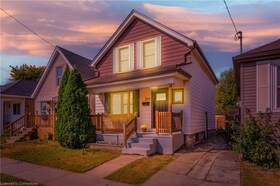 209 Weir Street N, Hamilton, ON , MLS #40725356 , Image - 1