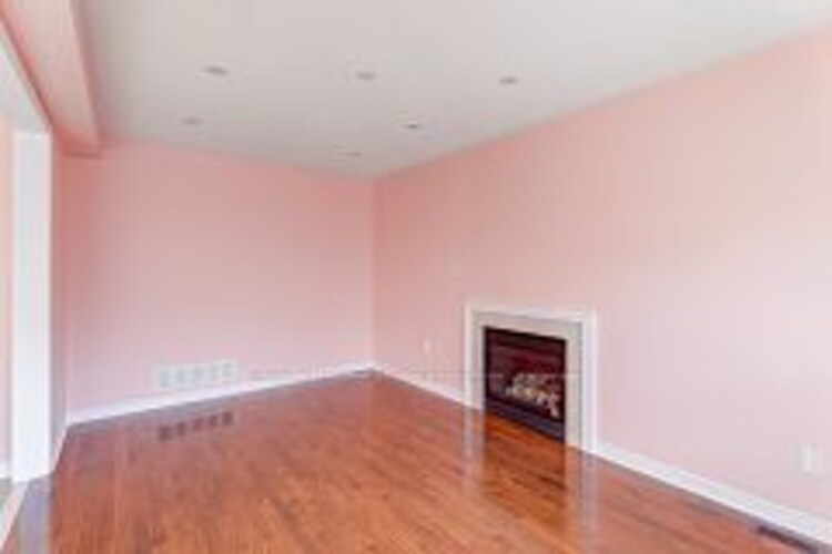 5035 Timberlea Boulevard, Mississauga, ON, Northeast