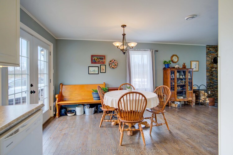 165 Dundas Street W, Mississauga, ON, Cooksville