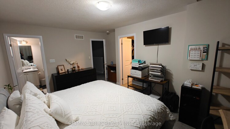 2880 Brighton Road, Oakville, ON, 1021 - WP Winston Park