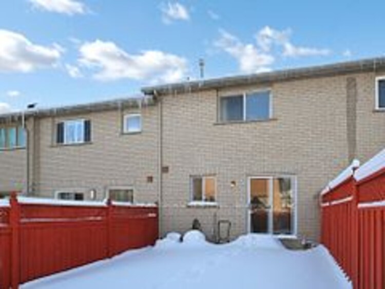 35 Bridge Street, Prince Edward County, ON, Picton Ward