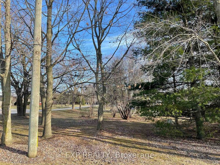 138 Queen Street, Middlesex Centre, ON, Komoka