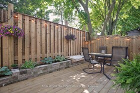 24 Peel Street N, Hamilton, ON , MLS #X12024711 , Image - 1