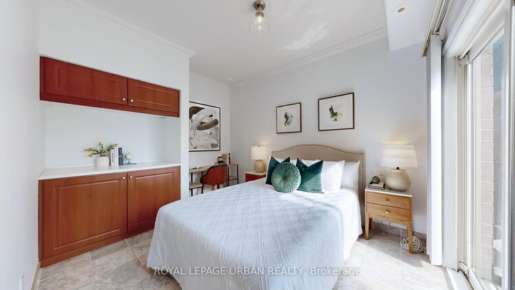 1837 Eglinton Avenue E, Toronto, ON, Victoria Village