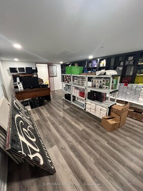 93 Wellington Street, Middlesex, ON , MLS #X12024107 , Image - 1