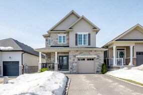 8 Veterans Road, Peterborough, ON