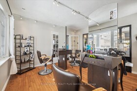 294 Dundas Street E, Hamilton, ON , MLS #X12031965 , Image - 1