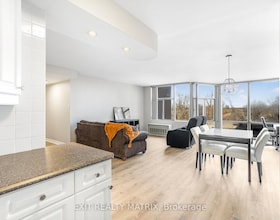 2759 Carousel Crescent, Ottawa, ON , MLS #X13030166 , Image - 1