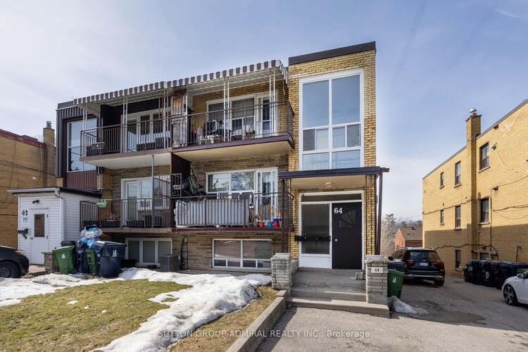 64 Garthdale Court, Toronto, ON, Bathurst Manor