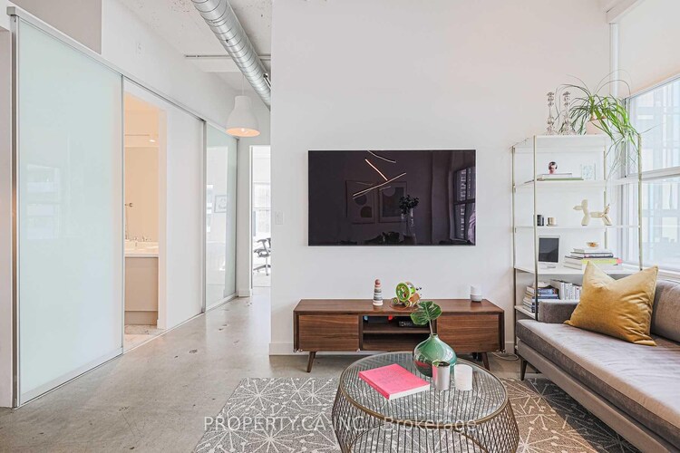 188 Eglinton Avenue E, Toronto, ON, Mount Pleasant West