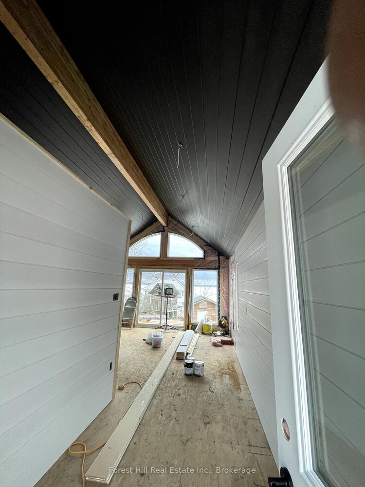 1111 Lakeshore Drive, Gravenhurst, ON, Muskoka (S)