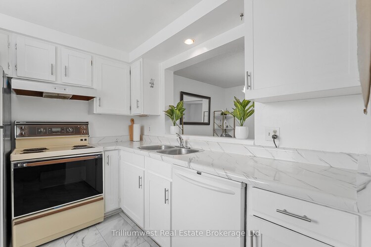 5982 Dunn Street, Niagara Falls, ON, 217 - Arad/Fallsview