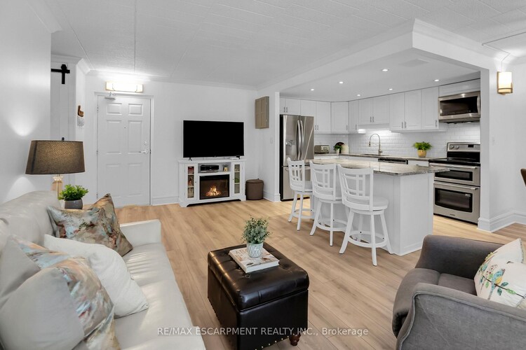 20 John Street, Grimsby, ON, 542 - Grimsby East