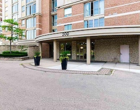 200 Burnhamthorpe Road, Peel, ON , MLS #W13167338 , Image - 1