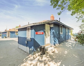 11 12th Street N, Simcoe, ON , MLS #S12262202 , Image - 1