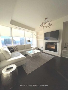 180 University Avenue, Toronto, ON , MLS #C11972054 , Image - 1