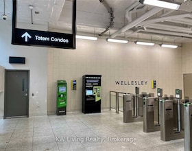 17 Dundonald Street, Toronto, ON , MLS #C13003264 , Image - 1