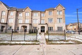 8575 Financial Drive, Peel, ON , MLS #W12134496 , Image - 1