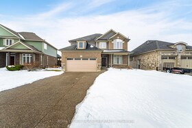 17 Trailwood Drive, Niagara, ON , MLS #X12599322 , Image - 1