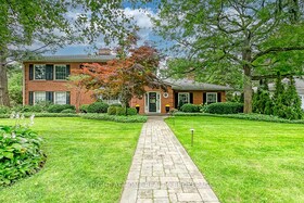 1335 Cambridge Drive, Halton, ON , MLS #W11986609 , Image - 1