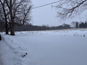 558 Crumlin Side Road, Middlesex, ON , MLS #X11976955 , Image - 1