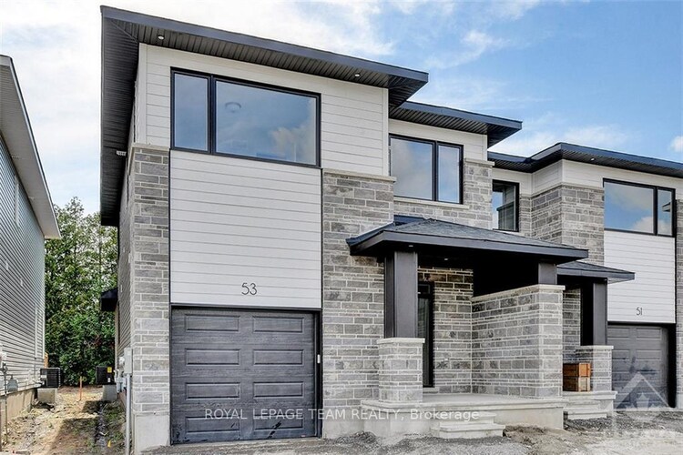 1017 MOORE Street, Brockville, ON, 810 - Brockville