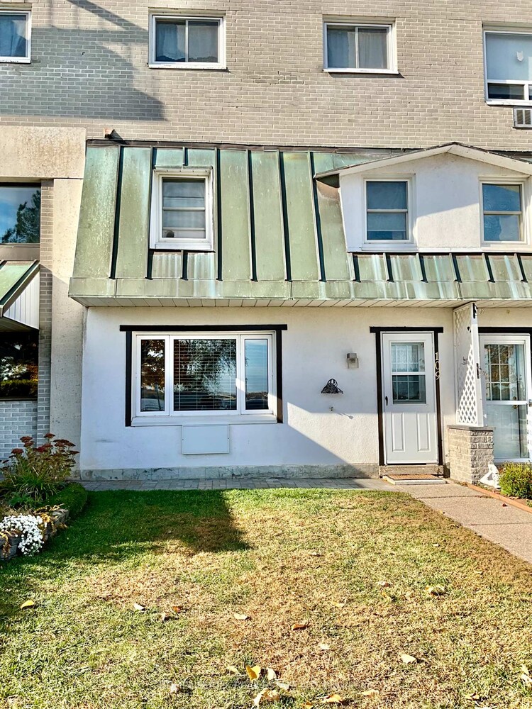 235 WATER Street W, Prescott, ON, 808 - Prescott