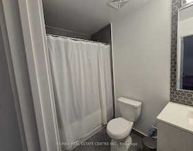 2520 Eglinton Avenue W, Peel, ON , MLS #W13519892 , Image - 1