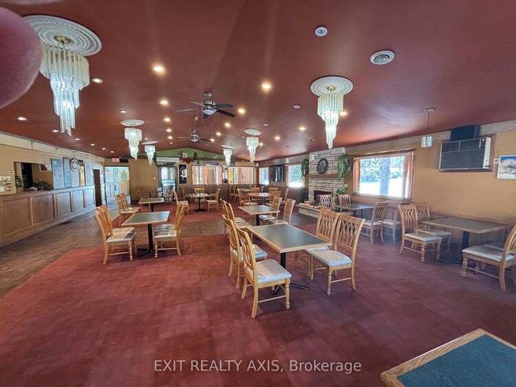 39 Bedford Street S, Westport, ON, 815 - Westport