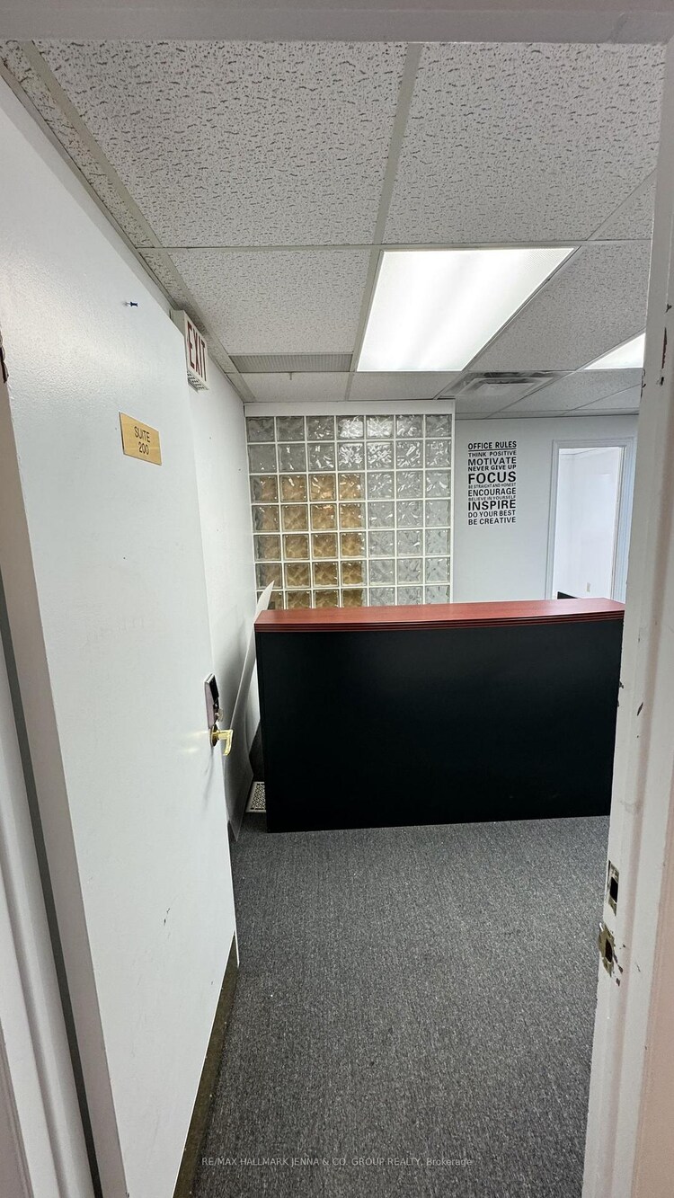 1010 Polytek Street, Beacon Hill North - South and Area, ON, 2104 - Canotek Industrial Park