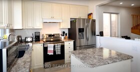 117 Munro Circle, Brantford, ON , MLS #X12034795 , Image - 1