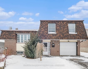 1350 Linden Crescent, Leeds and Grenvi, ON , MLS #X12641818 , Image - 1