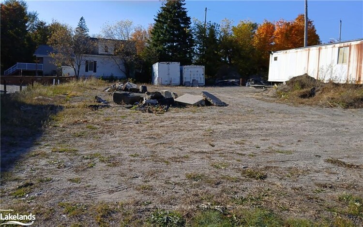 82 CHURCH Street, Parry Sound, ON, Parry Sound