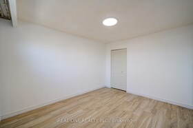 2525 Trident Avenue, Peel, ON , MLS #W12489282 , Image - 1