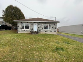 2709 Laurier Street, Prescott and R, ON , MLS #X12454726 , Image - 1