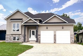 19 Gordon Crescent, Grey County, ON , MLS #X12118192 , Image - 1