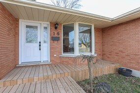 19 High Street, Elgin, ON