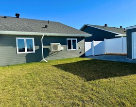 20 Golf Street, Cochrane, ON , MLS #T12425705 , Image - 1