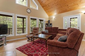 72 RICHWOOD Drive, Parry Sound, ON , MLS #X12339194 , Image - 1