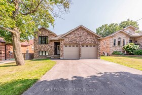 11 Ottaway Avenue, Simcoe, ON , MLS #S12532276 , Image - 1