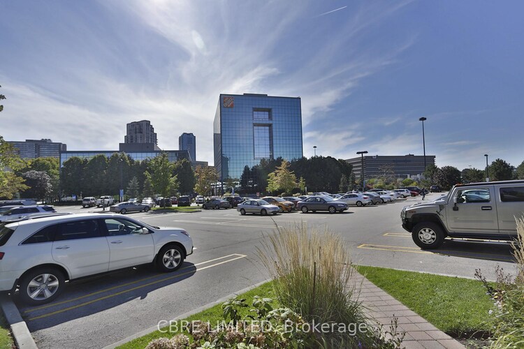 3 Concorde Gate, Toronto, ON, Banbury-Don Mills