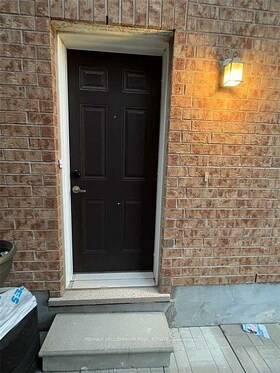 42 Seascape Crescent, Peel, ON , MLS #W12038305 , Image - 1
