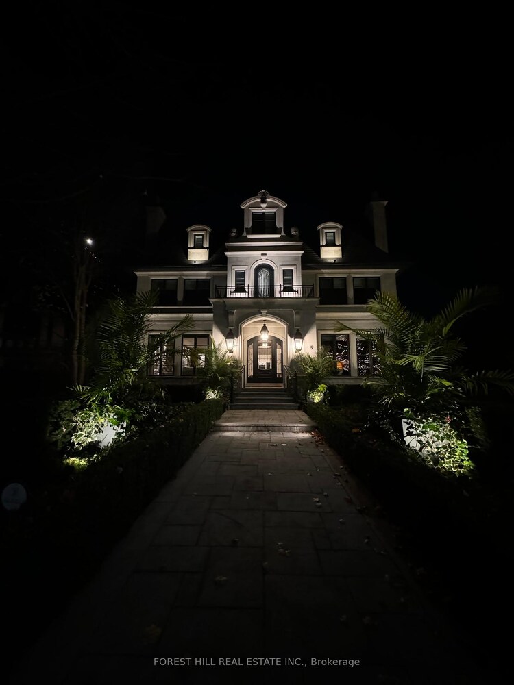 9 Dewbourne Avenue, Toronto, ON, Forest Hill South