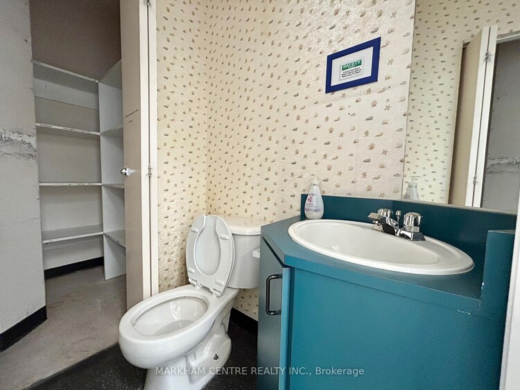 701 Sheppard Avenue E, Toronto, ON, Bayview Village